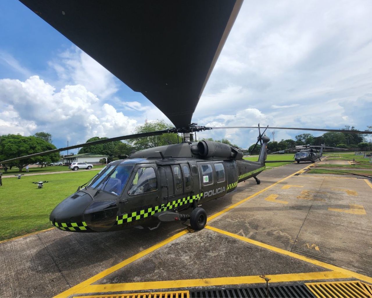 Petro Recibi Helic Pteros Donados Por Ee Uu Ser N Para Cuidar El