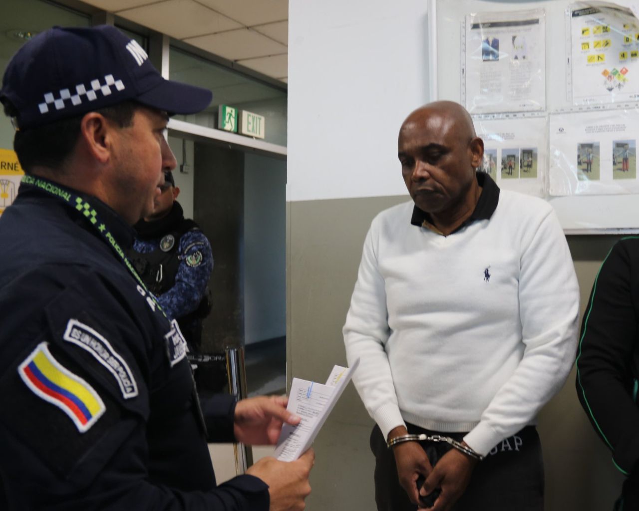 Omar Ambuila, exfuncionario