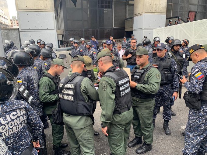Policia-Chavista-Asamblea