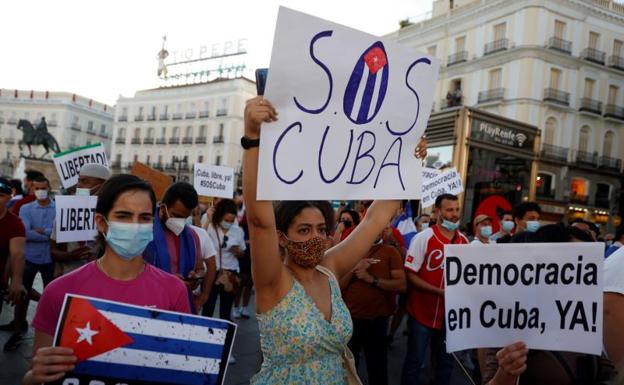 Con los ojos y el corazón puesto en Cuba