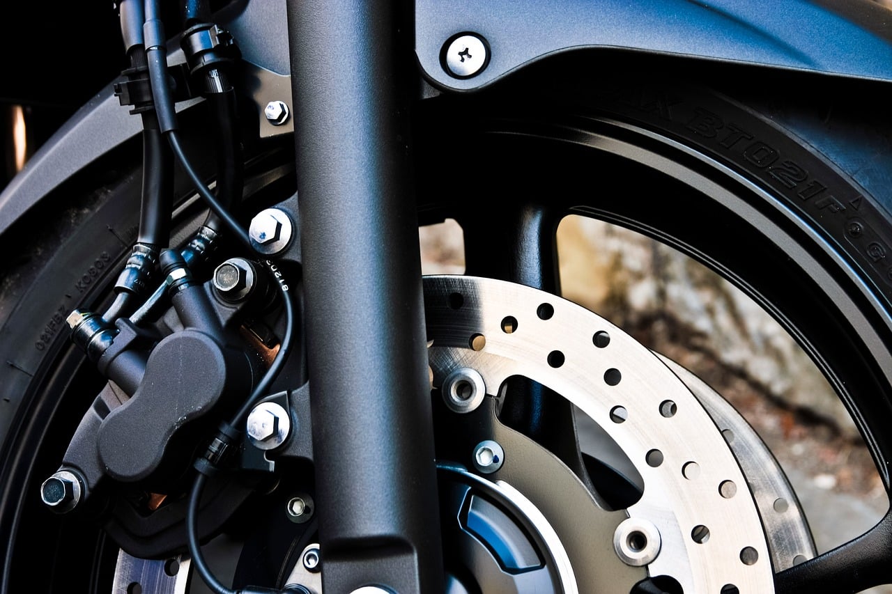 La importancia los sistemas frenos en una moto