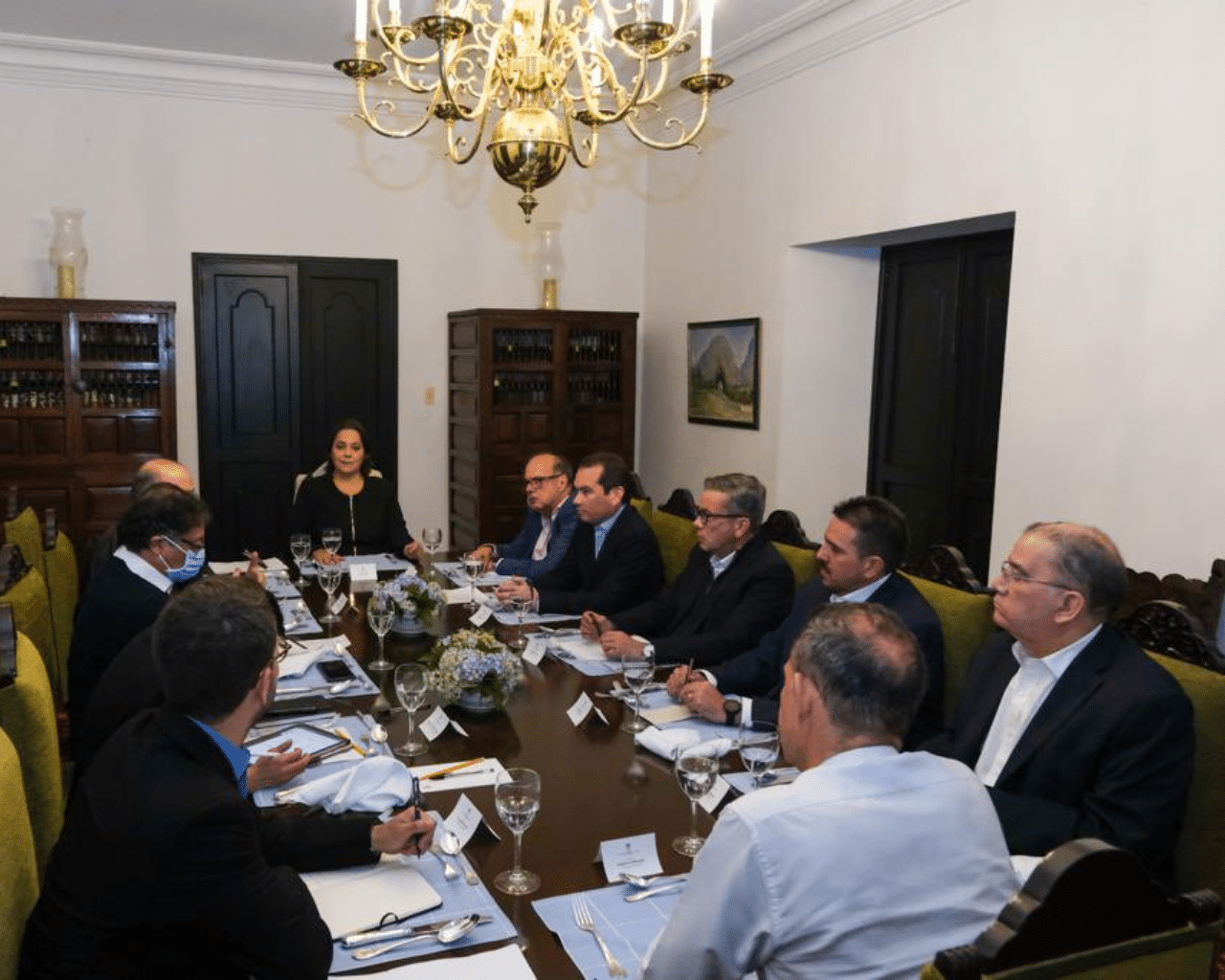 Reunión con la oposición venezolana. Asisten el Presidente Gustavo Petro, la Jefe de Despacho, Laura Sarabia, y el Canciller Alvaro Leyva