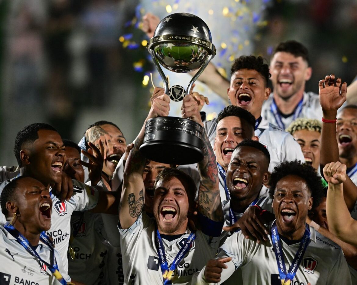 Liga de Quito campeón en Montevideo