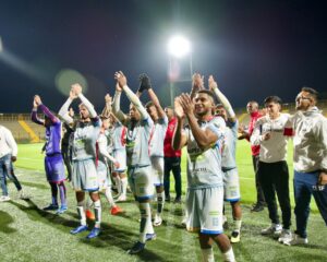 Jugadores de Fortaleza contra Boca Juniors de Cali