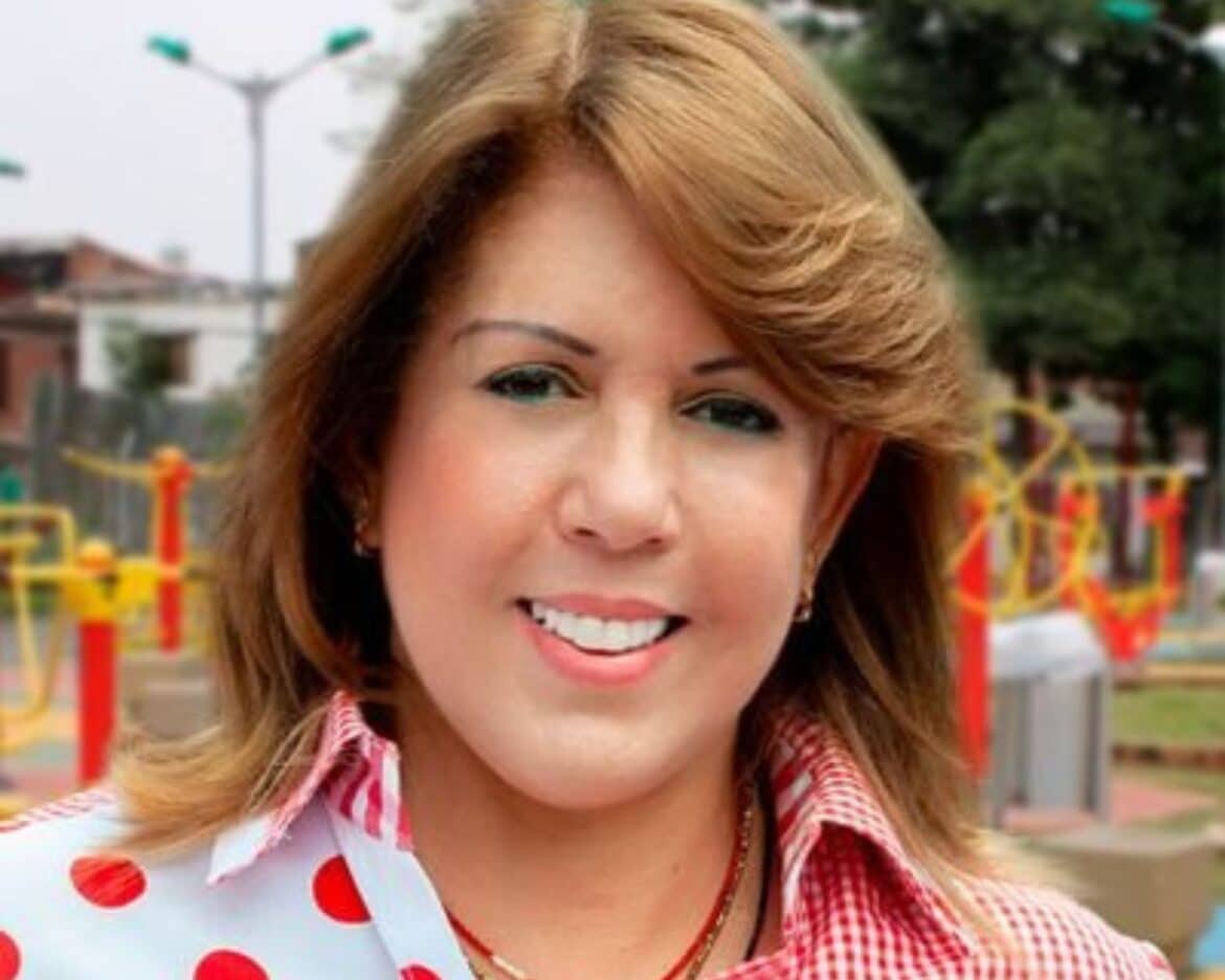 Clara Luz Roldán, política