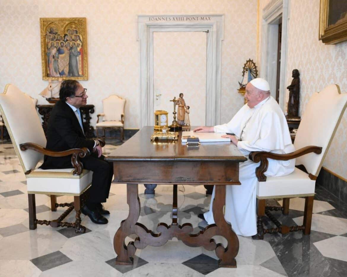 Presidente de Colombia y mandatario de El Vaticano