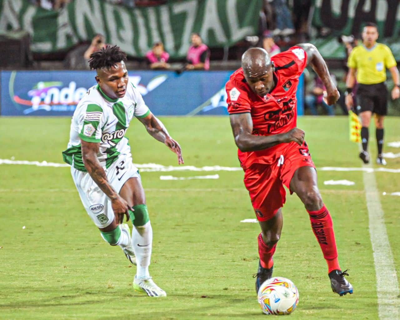 Édier Ocampo y Víctor Ibarbo, futbolistas